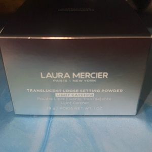 NIB Laura Mercier translucent loose setting powder Light Catcher in Cosmic Rose